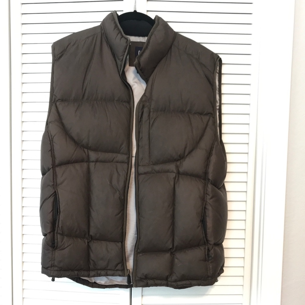 Gap Chocolate Brown Puffer Vest, L, GUC